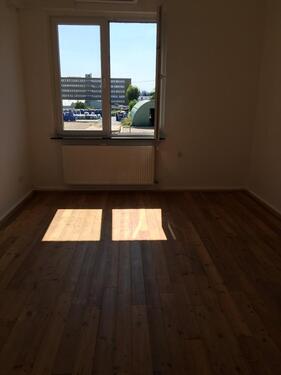 Foto - Helle Gewerbeeinheit im Frankfurter Osten