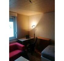 Möbliertes Zimmer in einer schönen 3er WG (männlich) in Wieseck - Gießen