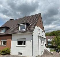 Doppelhaushälfte mit Garten in Toplage Kleve(Nähe EOC) 3,5 Zimmer