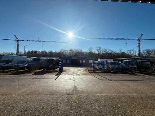 Foto - 600qm Halle + 3700qm Freifläche + 150qm Büro + Grube