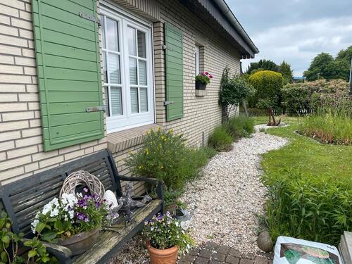 Foto - Provisionsfrei- Renoviertes EFH 167m2 in Heide-Ost, 6 Zimmer