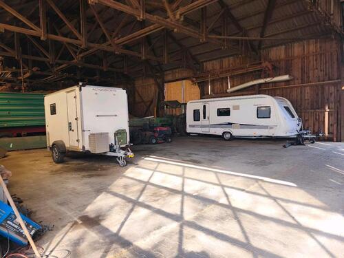 Foto - Stellplätze Wohnwagen Wohnmobil Lkw Boot