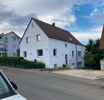 Freistehendes 1-Familienhaus Haus mit EBK Scheune und Garage - Esslingen am Neckar Brühl