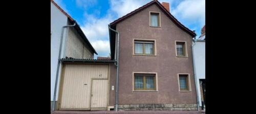 Foto - Einfamilienhaus - 145.000,00&nbsp;EUR Kaufpreis, ca.&nbsp; 155,00&nbsp;m&sup2;