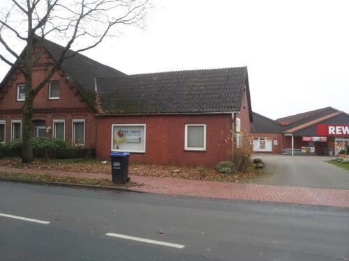 Foto - 2 Fam. Haus mit Gewerbeeinheit direkt neben REWE-Markt