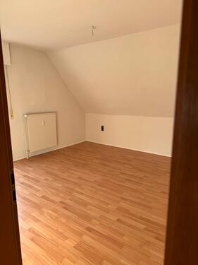 Foto - 1 Zimmer Dachgeschoßwohnung zur Miete in Wiehl