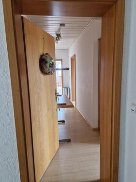 Foto - 3-Zi.-Wohnung (87m²) Coburg-Wüstenahorn 1OG ab sofort