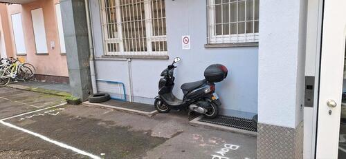 Foto - Stellplatz, Parkplatz - 45,00 EUR Miete,