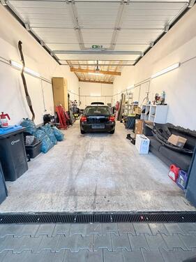 Foto - KFZ Werkstatt Lagerhalle in Herzogenrath- Merkstein