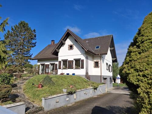 Foto - Komplett renoviertes Einfamilienhaus mit 5 Schlafzimmern und groß
