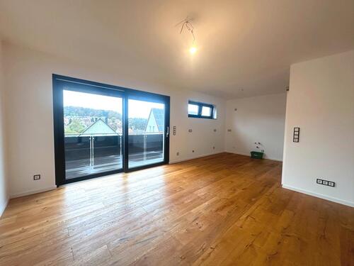 Foto - Luxuriöse, geräumige 3- Zimmer -Neubauwohnung Nahe des Uniklinikums Homburg