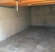 abschließbare Einzelgarage im Innenhof eines Zweifamilienhauses - Karlsruhe Innenstadt-Ost