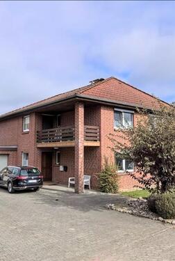 Foto - 3 Zimmer Wohnung ca. 100m2, Einbauküche, Stellplatz