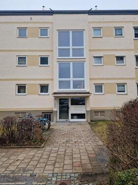 Foto - Helle 2.-OG-Wohnung mit Balkon & neuer Einbauküche – Westenvierte