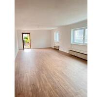ERSTBEZUG Helle, moderisierte Wohnung 80m² mit Balkon Bruche - Betzdorf