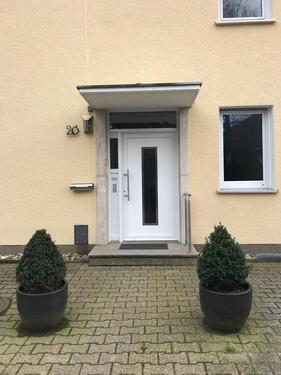 Foto - Einzugsbereite Erdgeschosswohnung in exponierter Lage!
