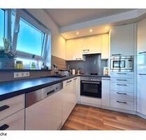 Moderne 2-Zimmer-Wohnung mit Balkon & Tiefgarage in ruhiger Lage - Reutlingen Altenburg