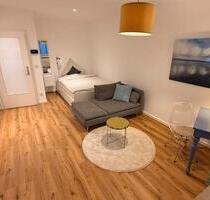 Schicke vollmöblierte 1-Zimmer-Wohnung mit Balkon – kernsaniert - Düsseldorf Stadtbezirk 6