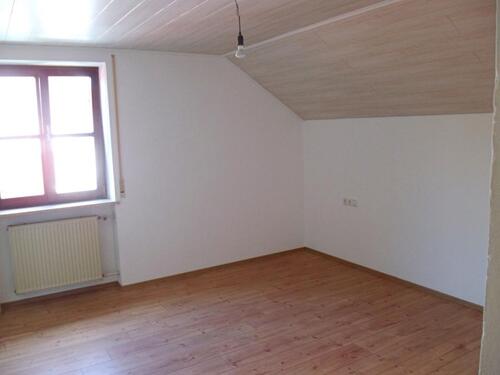 Foto - 3 Zimmer Dachgeschoßwohnung in Essenbach