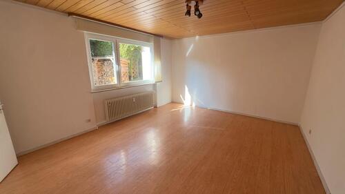 Foto - 1,5-Zi Wohnung -Hell, Barrierearm, Stellplatz, EBK