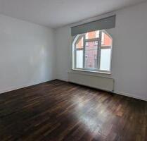 Wohnung Altbau Parterre - 800,00&nbsp;EUR Kaltmiete, ca.&nbsp; 100,00&nbsp;m&sup2; in Einbeck (PLZ: 37574)