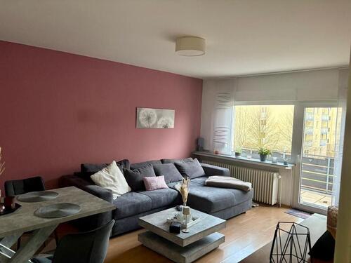 Foto - Gepflegte drei Zimmer Eigentumswohnung im zweiten Stock