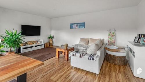 Foto - Gut gepflegte 2-Zimmer-Wohnung mit Balkon und Garage