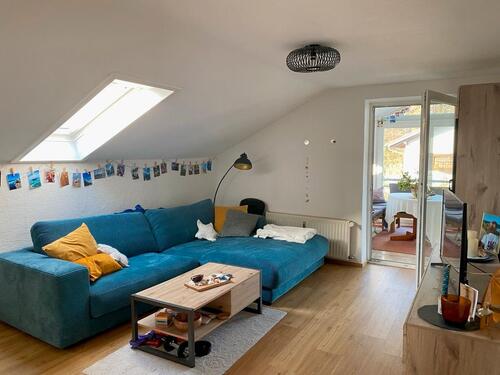 Foto - Helle, möblierte Dachgeschosswohnung zur Untermiete