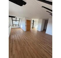 Frisch sanierte 2 ZKB Wohnung - 670,00&nbsp;EUR Kaltmiete, ca.&nbsp; 80,00&nbsp;m&sup2; in Langenhahn (PLZ: 56459)