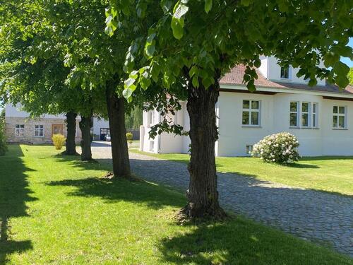 Foto - Villa mit viel Grün und traumhafter Scheune