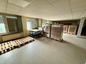 Foto - Rampenlager mit Büroflächen Karlshof