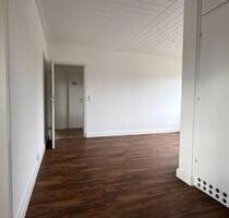 4,5-Zimmer-Wohnung mit Balkon, Garage und Gemeinschaftsgarten - Delmenhorst