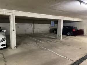 Foto - Parkplatz, Garagenstellplatz, Tiefgaragenstellplatz