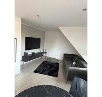 2-Zimmer-Dachgeschosswohnung in sehr guter Lage in Frechen