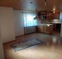 Charmante 2-Zi-Erdgeschosswohnung mit Garage und Einbauküche - Spaichingen