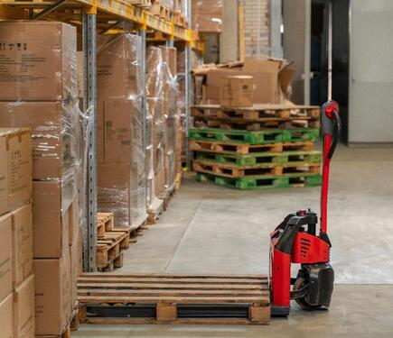 Foto - Palettenlager, Warenlager, Zwischenlager, E-commerce Lager