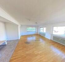Schöne 4-Zimmer-Wohnung mit Balkon, Garten und Einbauküche - Friesenheim
