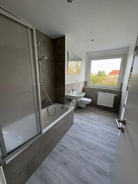 Foto - Große 4-Zimmer Wohnung in grüner Umgebung, optional mit Garten und Garage