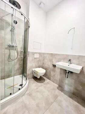 Foto - Sanierte 2-Zimmer-Wohnung mit gehobener Innenausstattung und EBK in Frankfurt am Main!