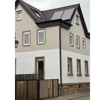 Kernsaniertes Haus im Herzen von Schwaigern zu vermieten