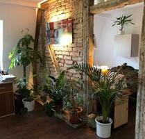 BLICK ZUM REDNITZGRUND: 2-ZIMMER-ETW mit Stellplatz & Dachboden - Fürth Eigenes Heim