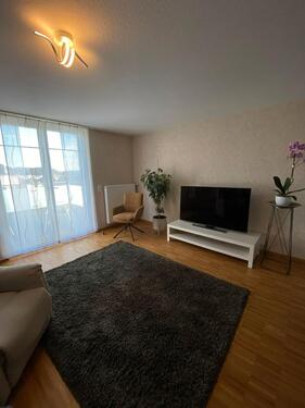 Foto - 2 12 Zimmer Wohnung - 650,00&nbsp;EUR Kaltmiete, ca.&nbsp; 80,00&nbsp;m&sup2;