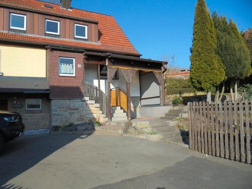 Foto - Einfamilienhaus mit Scheune und Nebengebäuden