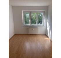 Helle, geräumige 3-Zimmer Wohnung in Stadtfeld-West - Magdeburg Diesdorf