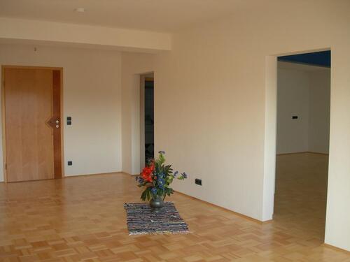 Foto - 5 Zimmer Etagenwohnung zur Miete in Lappersdorf
