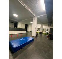 Räumlichkeiten zu vermieten - 999,00 EUR Kaltmiete, in Dresden (PLZ: 01099) Neustadt