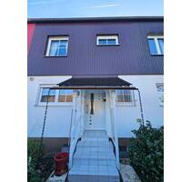 Attraktives Reihenhaus in Regensburg Neuprüll - 3 Etagen + Keller