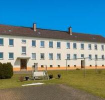 3-Raum-Wohnung in Oppurg mit Garten, 2 Stellplätzen und Keller - Pößneck