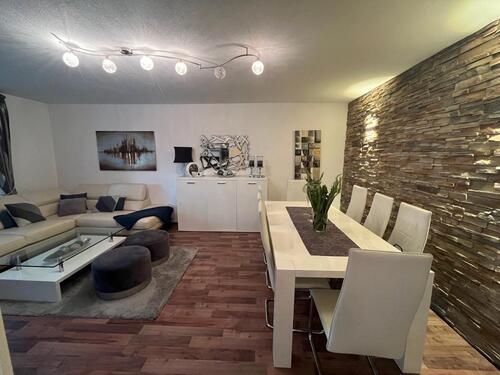 Foto - Moderne 4-Zimmerwohnung mit Balkon in gepflegter Wohnanlage