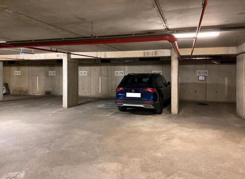 Foto - Tiefgaragenstellplatz in Top-Innenstadtlage Homburg zu vermieten